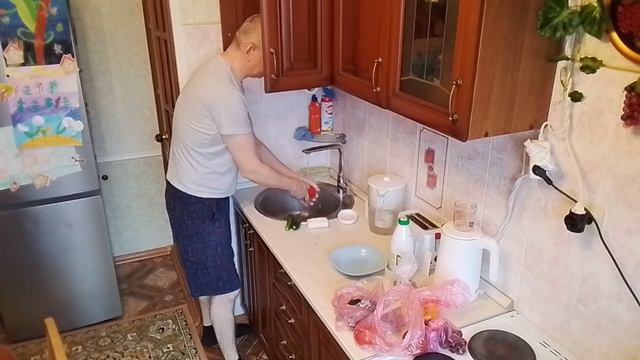 Купил фруктов и овощей. смотреть онлайн