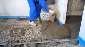 Стяжка пола из пескобетона. Совет как нужно делать.