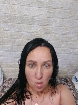 поздний  ужин/болтовня