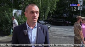 От стен военкомата - к новому этапу: Серов проводил в армию 27 новобранцев