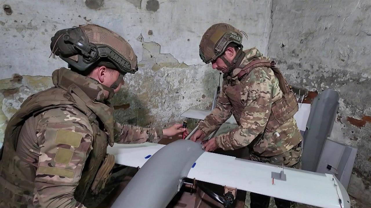 Универсальные дроны "Молния" используют под любую задачу. смотреть онлайн