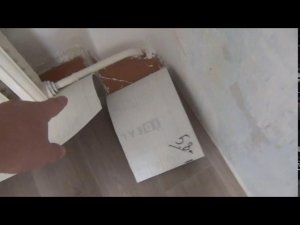 Линолеум  Подгонка углов  Ремонт Как резать линолеум в углах