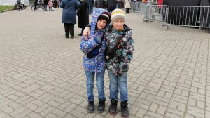 Вовочка играет😃