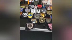 Министр обороны Германии навестил украинских раненых и не поморщился при виде нацистской символики