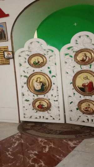 Божественная служба в храме Святой Троицы