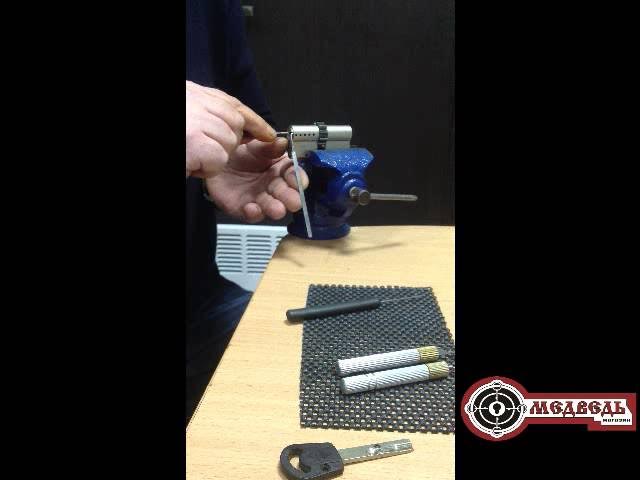Mul-T-Lock Interactive. Открытие цилиндра смотреть онлайн