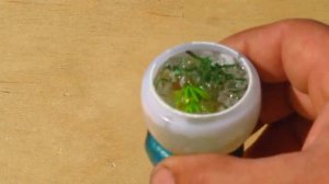 Эксперимент  Цветы и битое стекло в эпоксидке.  Лампа из эпоксидной смолы. Resin lamp
