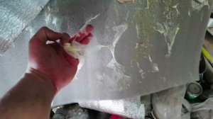 как приклеить на потолок пенофол, экофол, фольгоизолон, изолонтейп, мегафлекс.