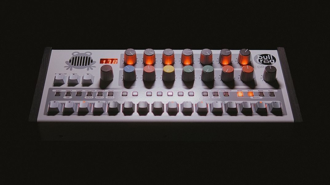 Erica Synths Bullfrog Drums x Yan Cook: Techno Pattern смотреть онлайн