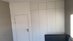 Перегородка из ЛДСП и установка двери своими руками!