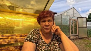 Чтобы я его не трогала.. Я хармую это всё...