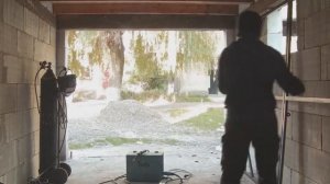 Ворота в гараж.