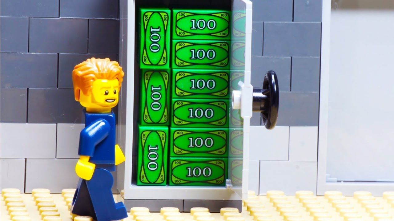 Lego Bank Money Transfer Robbery смотреть онлайн