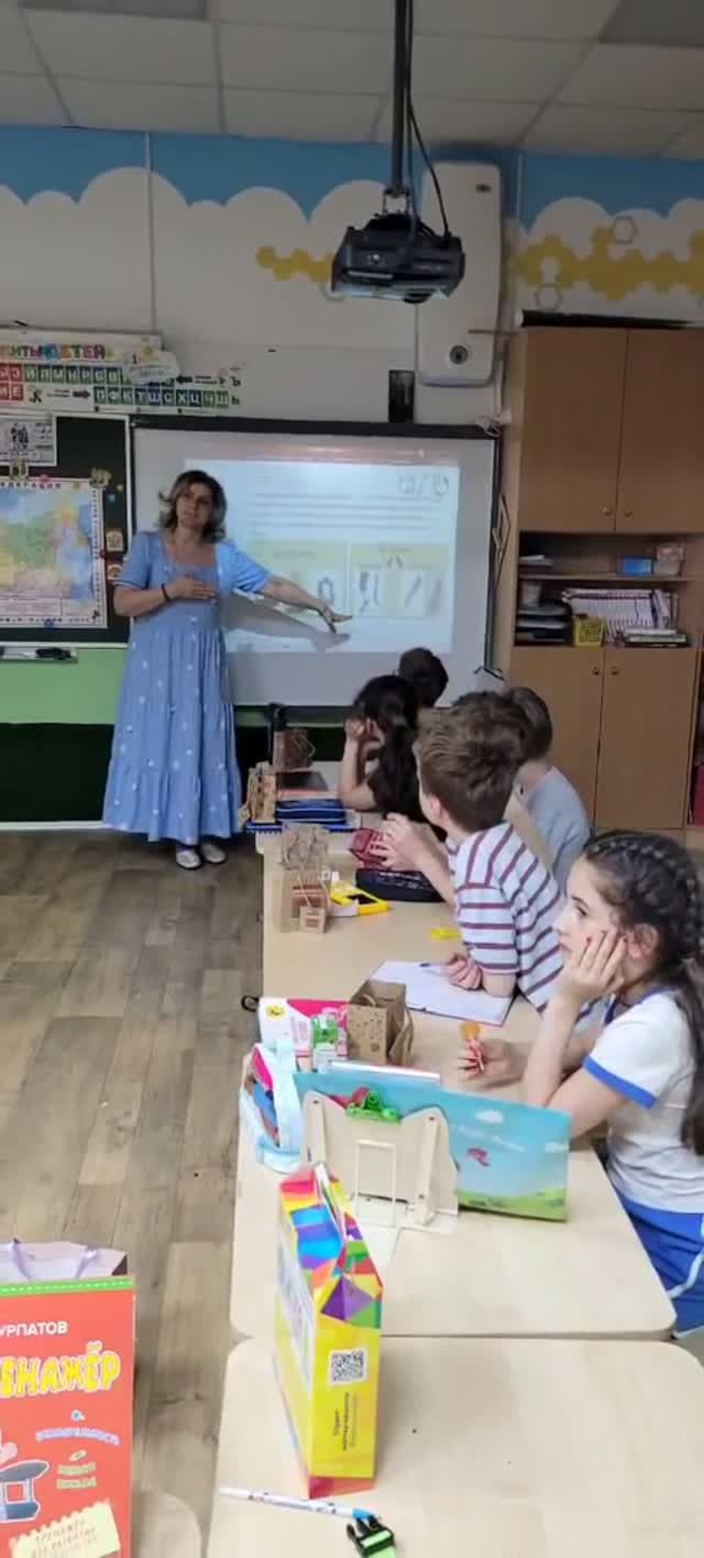 Мастер-классы "Волчок" 3D ручкой в детском саду-Школе "МОРОЗКО"