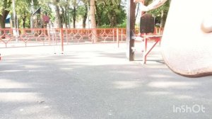 24 июня.Завтрак и зарядка в сквере
