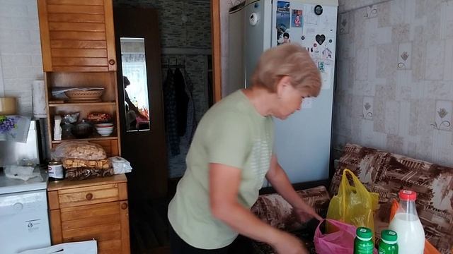 Сами паникуем. Закупились по списку. смотреть онлайн