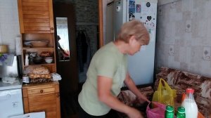 Сами паникуем. Закупились по списку.