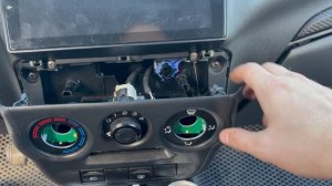 Установка усилителя Dl Audio Gryphon Pro 4.150 на Лада Гранта