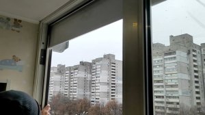 Установка роллет на балконе многоэтажного дома