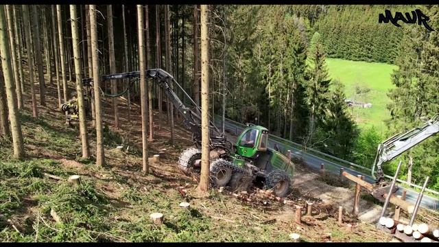 John Deere 1470E и 1210G • Большой склон • Идеальная командная работа