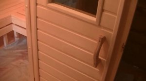 Отделка парной , установка липовой двери + проходной узел.