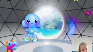 Мия играет в  BUDDY.ai