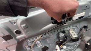 Замена внутренней ручки двери на Nissan Qashqai j10