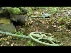 БЛИНДАЖНЫЙ ГОРОДОК НА РЕКЕ ОТСТУПЛЕНИЯ ВЕРМАХТА! WW2 METAL DETECTING! КОП ПО ВОЙНЕ