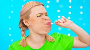Домики Одного Цвета Сладости vs Шоколад vs Фастфуд # Смешные Моменты