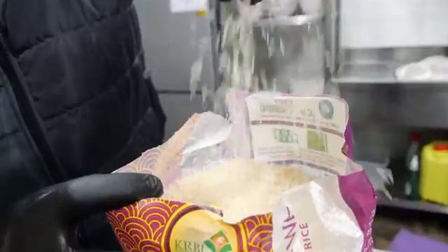 Удивительный ! Корейская и западная кухня в стиле фьюжн!  #сэндвич #кур