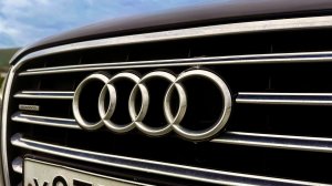 Audi A8 Long с сохрана по низу рынка. Новый проект.