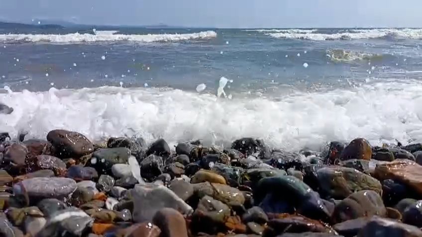 На море можно смотреть бесконечно