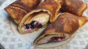 Идея для вкусного и полезного завтрака: овсяноблин с начинкой