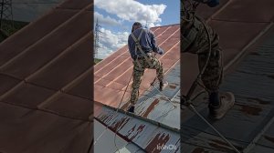 Как покрасить крышу дома