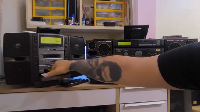Panasonic RX-ST9 vs Panasonic RX-DT690.mp4 смотреть онлайн