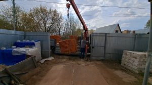 Купил кирпич и цемент