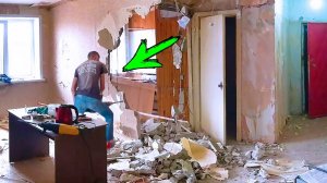Соседи Удивлены! Сломал Стену в Хрущевке, Смотри Что Получилось!