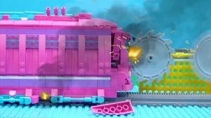 КРАШ-ТЕСТ ЛЕГО ТЕХНИК! 💥 Разносим Поезд из LEGO Technic на полной скорости