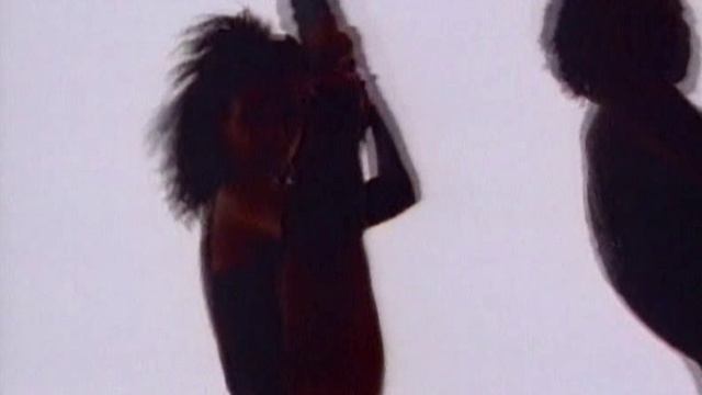 C & C Music Factory - Gonna make you sweat смотреть онлайн