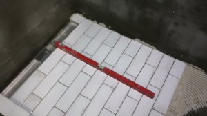 УКЛАДКА ПЛИТКИ НА ДУШЕВОЙ ПОДДОН