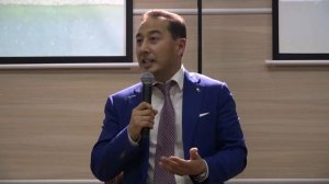 Амангельды Омаров, прозрачные стены BI Group