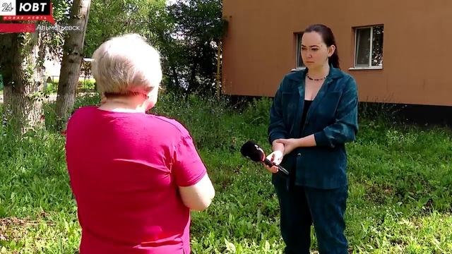 Десятки тараканов атакуют жителей дома Мира, 15