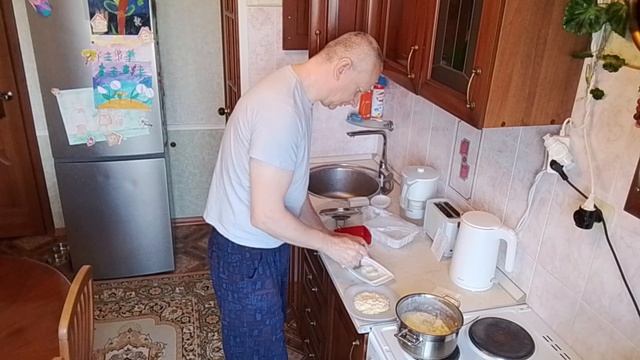 Рутуб не больно хвалят. Новый день начался. смотреть онлайн