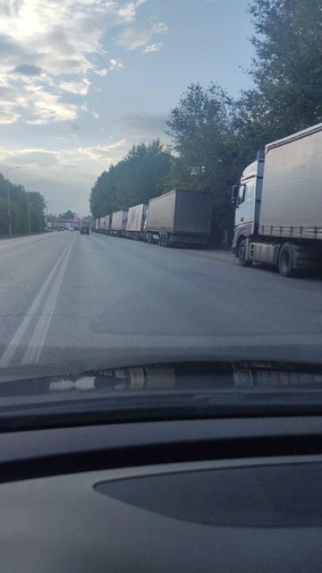 Очередь на заправку Омск. 25.06.26 смотреть онлайн