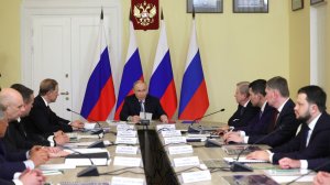 Владимир Путин провел совещание по вопросам развития отечественной авиации