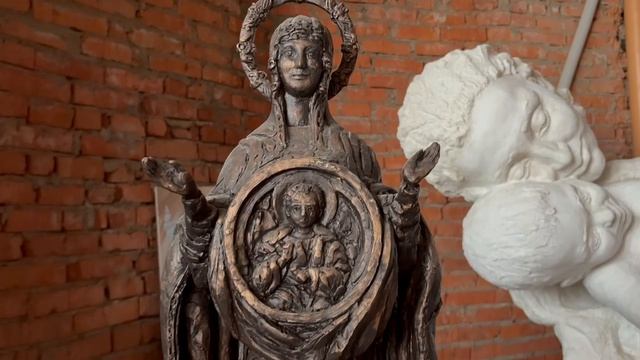 Скульптура "Знамение"