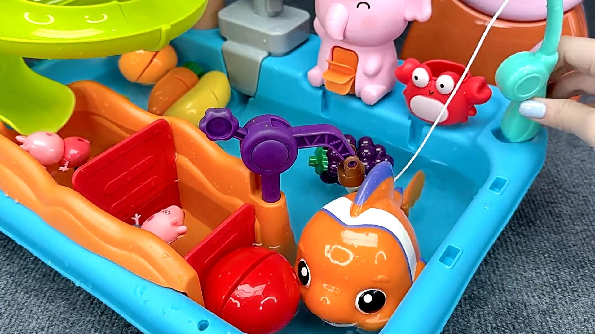 Развивающие игрушки. Игровые наборы для развития детей. Для малышей мультики. Игры для детей смотреть онлайн