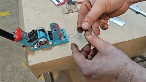 Уникальный штамп для изготовления неподвижных кляймеров фальцевой кровли.