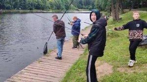Карп не даёт скучать