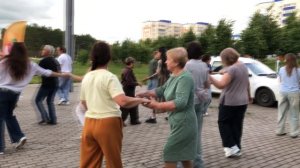 Танцуйте вместе с нами